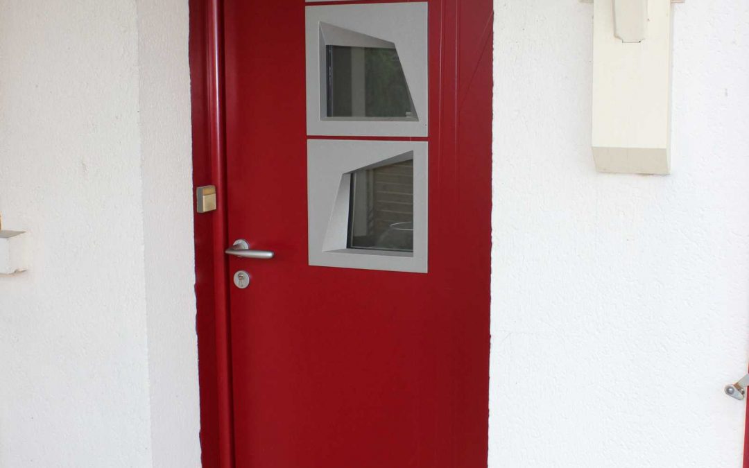 Porte d’entrée BEL’M en aluminium rouge