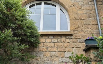Pose de fenêtres à Dinard : allier esthétique, performance et expertise locale