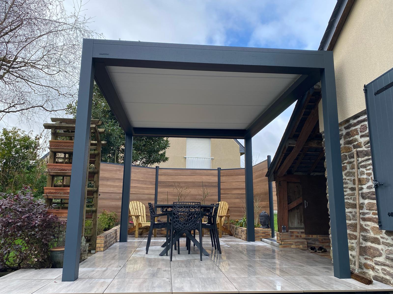 pergola à La Guerche de Bretagne