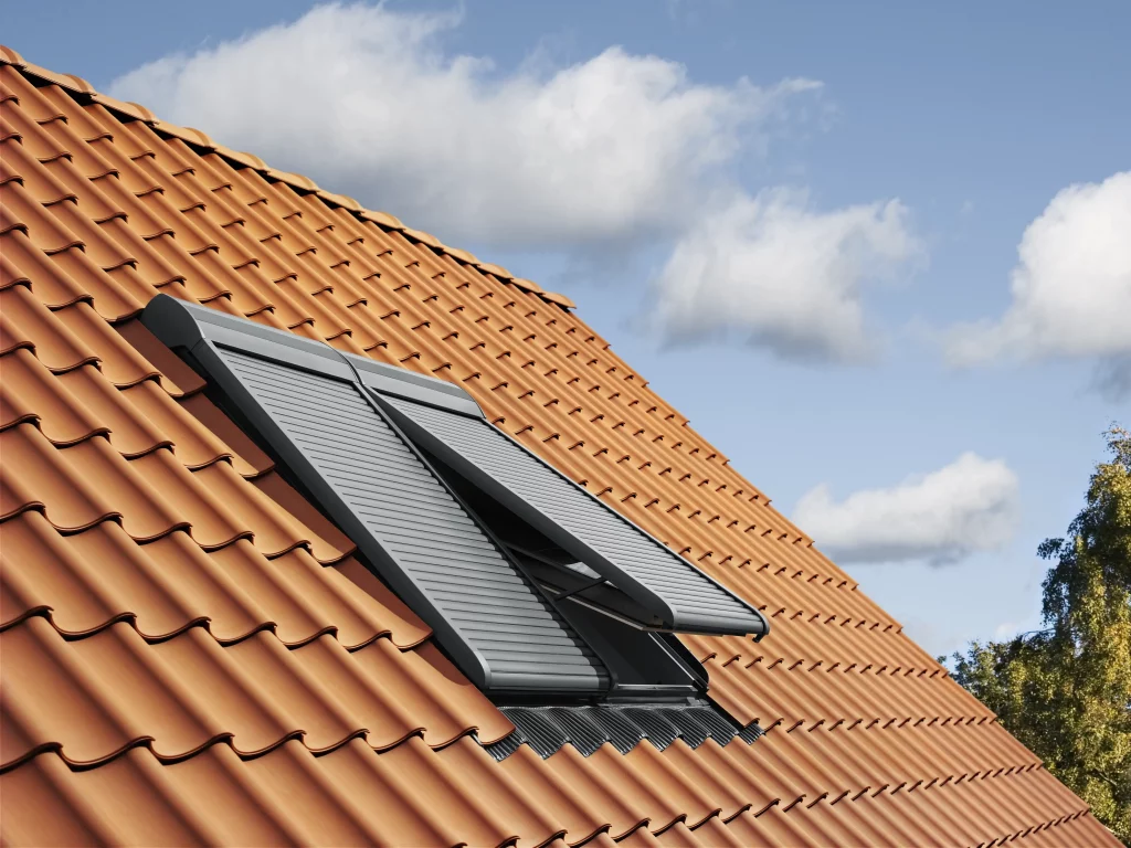 volets roulants VELUX et ensoleillement